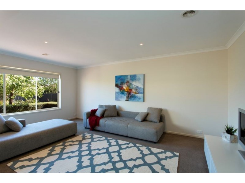 18 Merino Drive, Alfredton VIC 3350