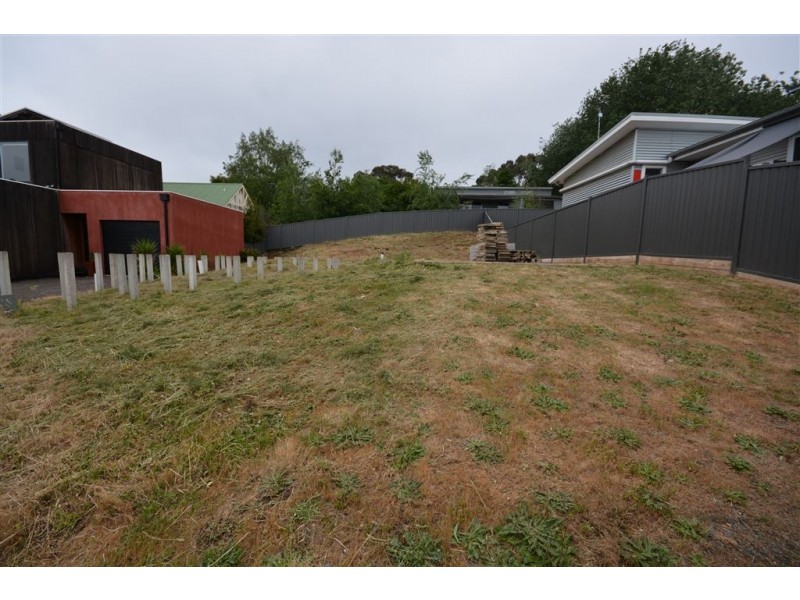 2/4 Elsbeth Court, Daylesford VIC 3460