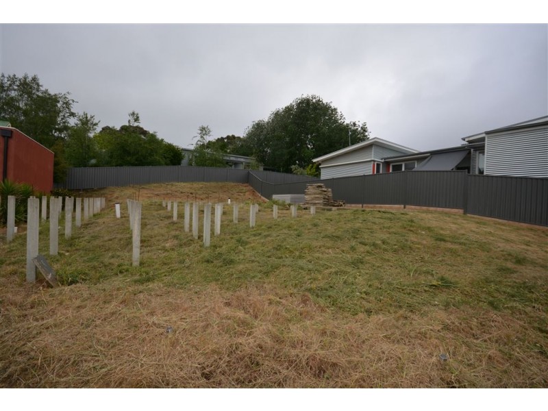 2/4 Elsbeth Court, Daylesford VIC 3460