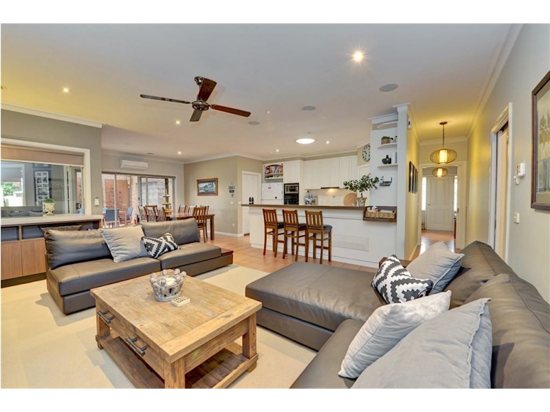 2 Castlebar Close, Invermay Park VIC 3350