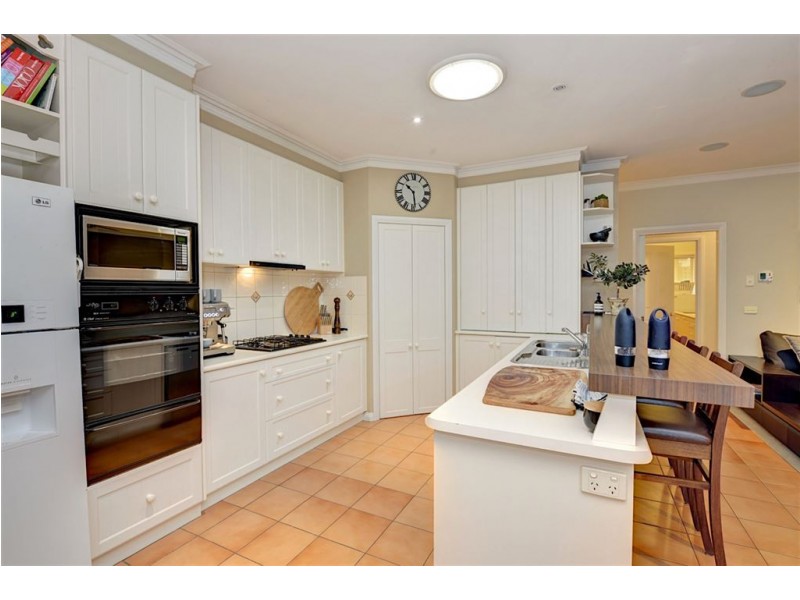 2 Castlebar Close, Invermay Park VIC 3350