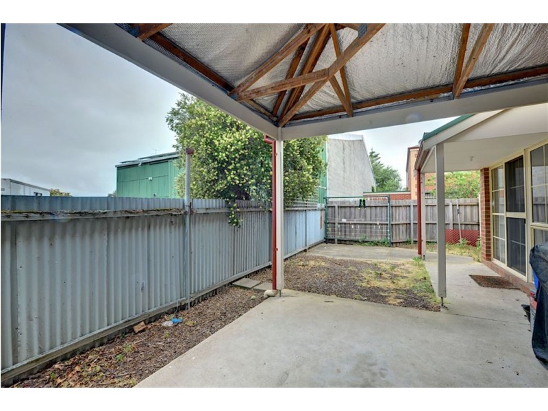 121 Winter Street, Newington VIC 3350
