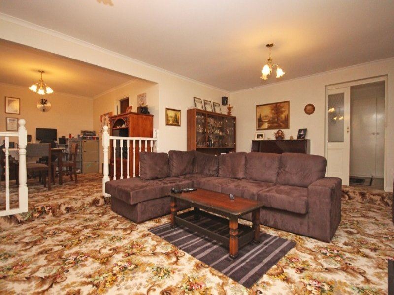 10 The Avenue, Delacombe VIC 3356