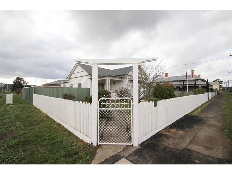 241 Victoria Street, Ballarat East VIC 3350