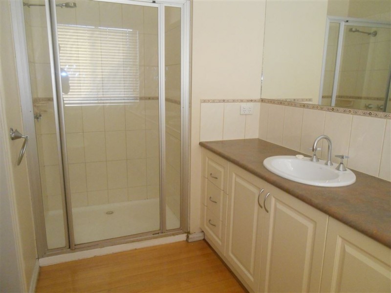 114 Canadian Lakes Boulevard, Canadian VIC 3350