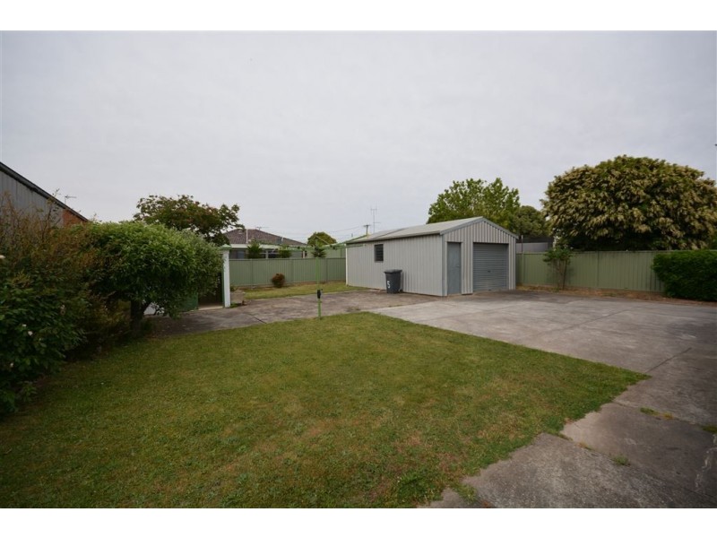 5 Cambridge Street, Wendouree VIC 3355