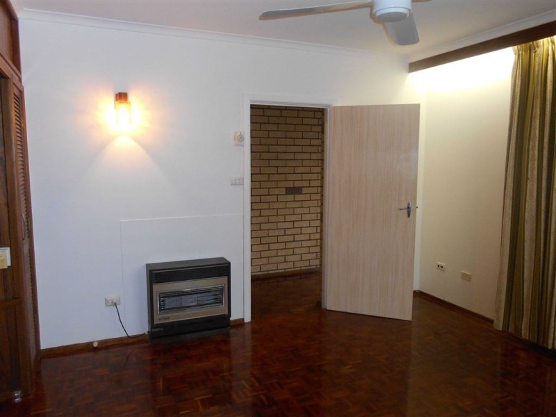 2/10 Lake Street, Lake Wendouree VIC 3350