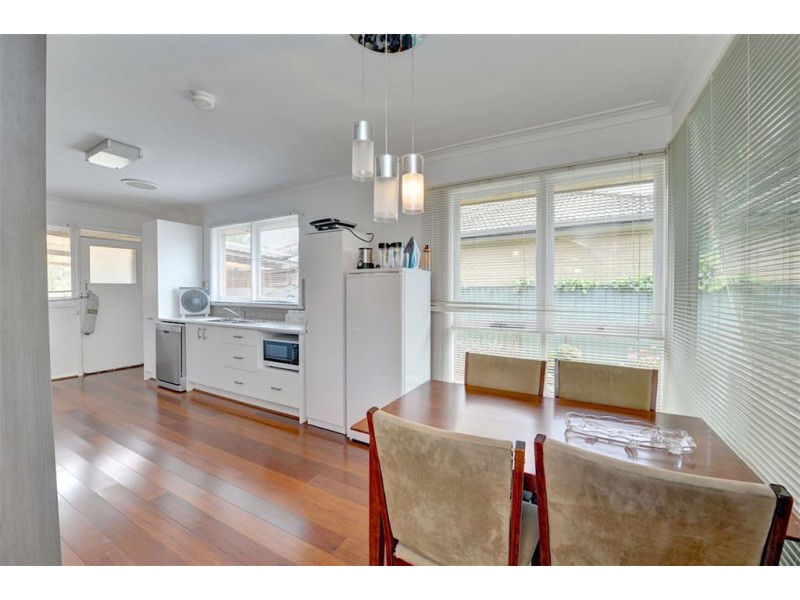 8 Mauger Street, Wendouree VIC 3355