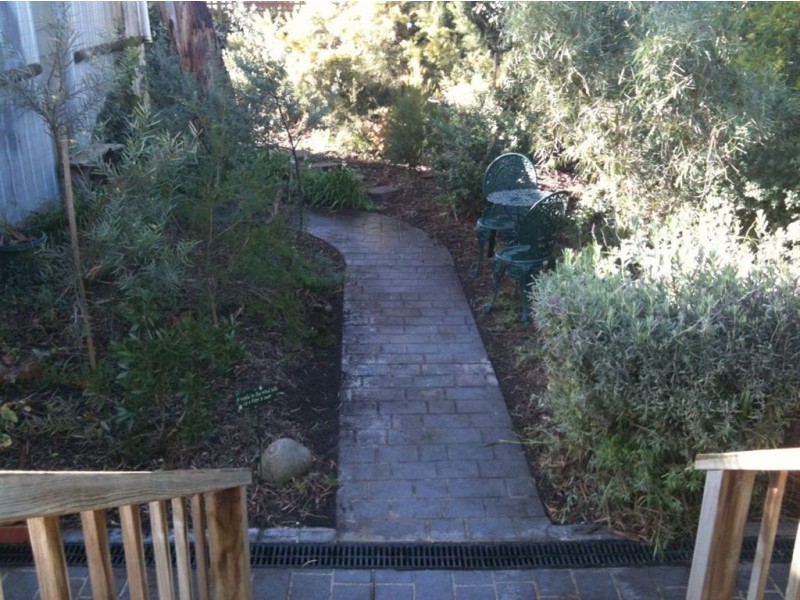 8 Howard Street, Soldiers Hill VIC 3350