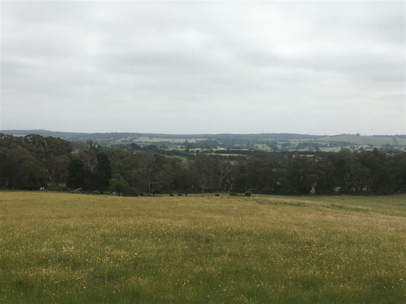 CA 5 Malones Road, Clarendon VIC 3352