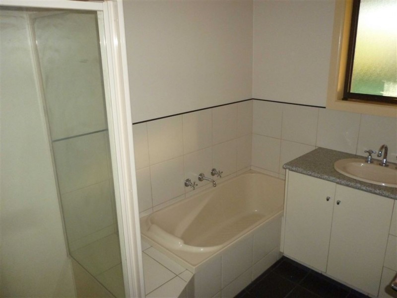 16 Lawrence Street, Alfredton VIC 3350