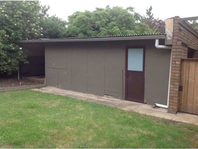 16 Lawrence Street, Alfredton VIC 3350