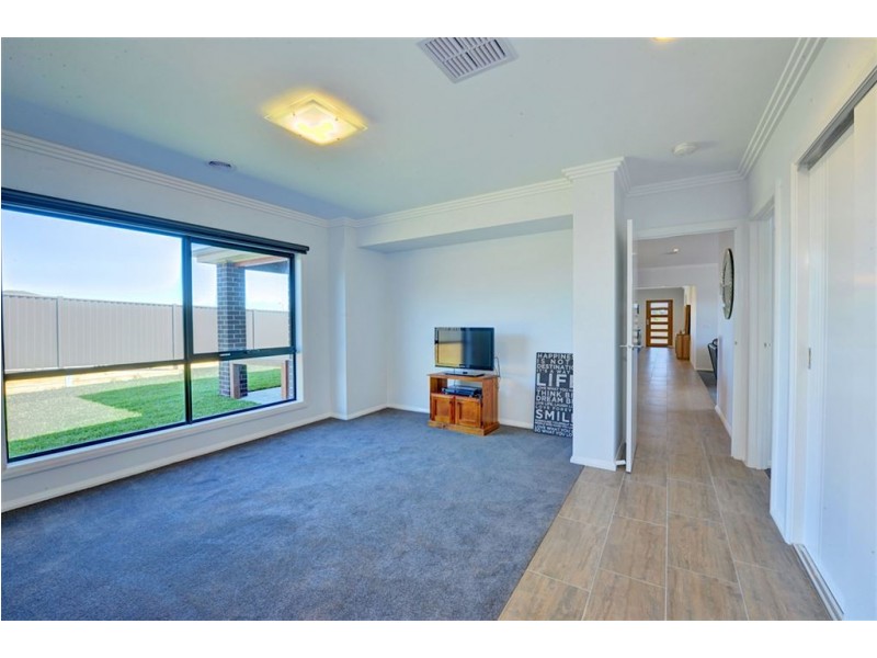 45 O’Shannassy Parade, Alfredton VIC 3350