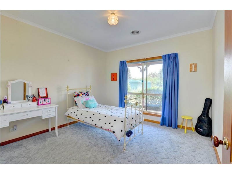 100 Lewis Road, Elaine VIC 3334