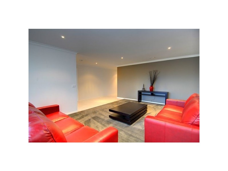 23 King George Way, Mitchell Park VIC 3352