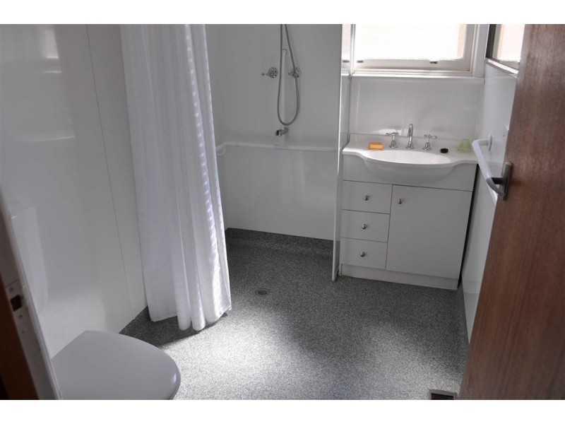 25 Browns Parade, Wendouree VIC 3355