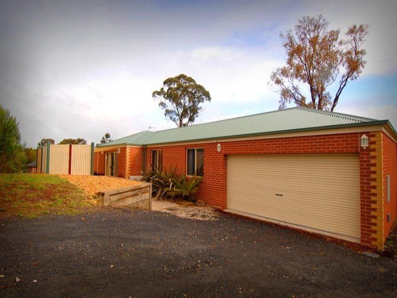 10 Redwood Court, Mount Helen VIC 3350