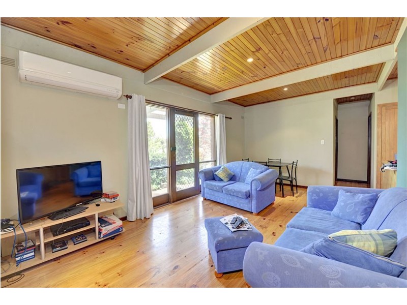 12 Jones Avenue, Mount Clear VIC 3350