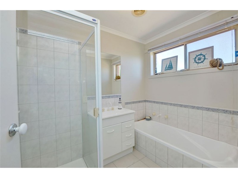 19 Tudor Avenue, Delacombe VIC 3356