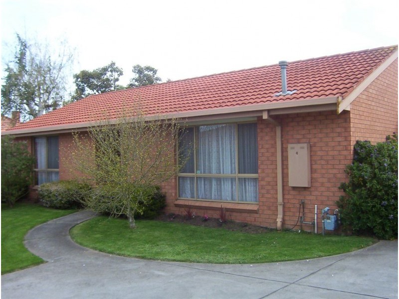 4/12 Rowlands Street, Sebastopol VIC 3356