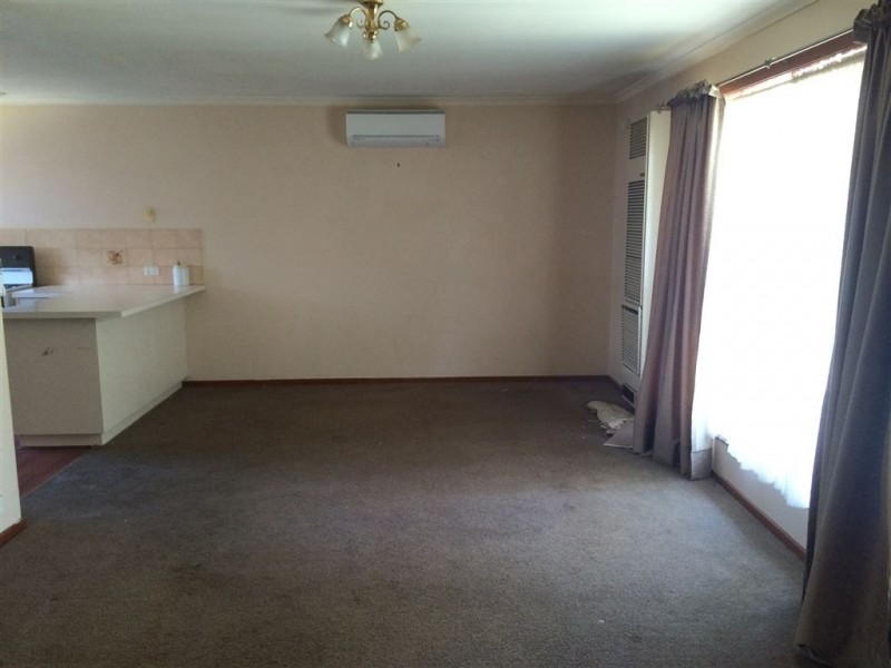 4/12 Rowlands Street, Sebastopol VIC 3356