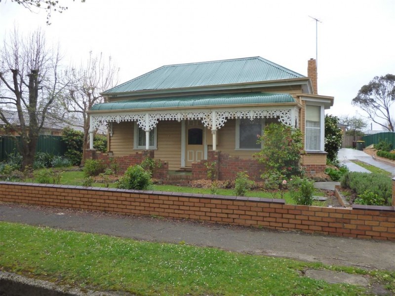 122 Clyde Street, Soldiers Hill VIC 3350