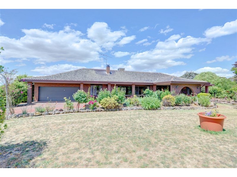 136 Sunraysia Drive, Mitchell Park VIC 3355