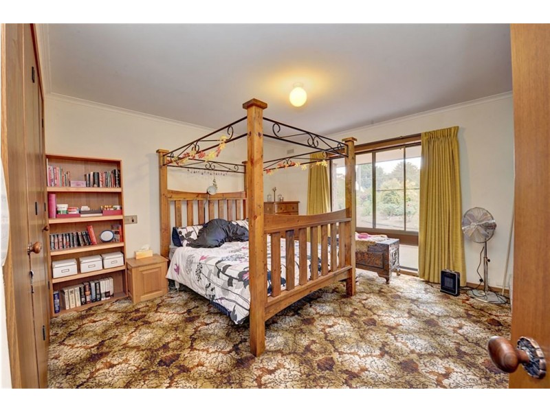 136 Sunraysia Drive, Mitchell Park VIC 3355