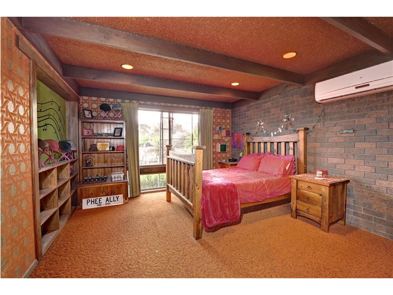 136 Sunraysia Drive, Mitchell Park VIC 3355