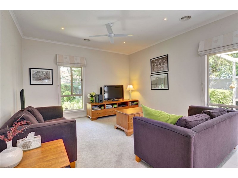 8 Caroline Court, Ballarat VIC 3350