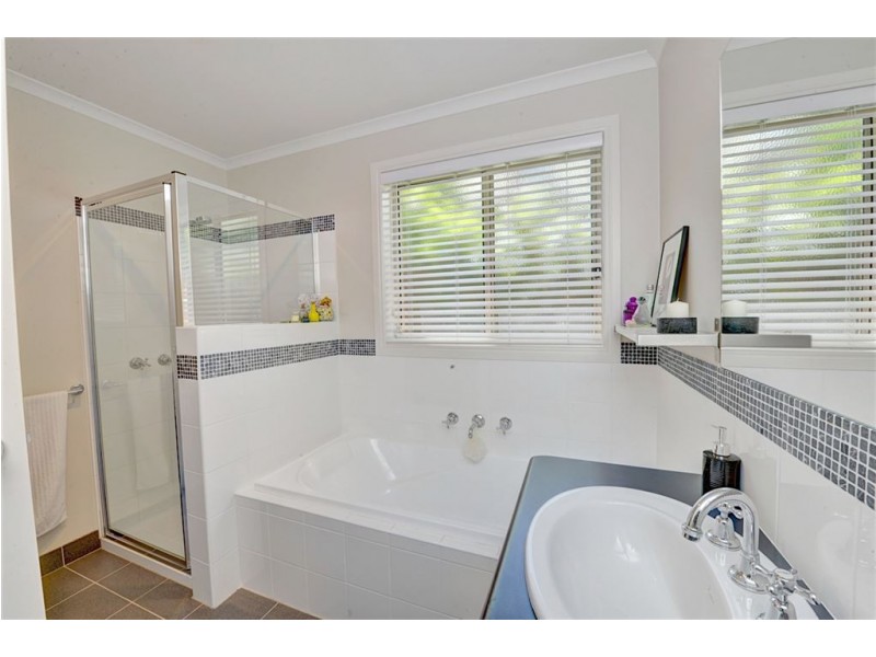 8 Caroline Court, Ballarat VIC 3350