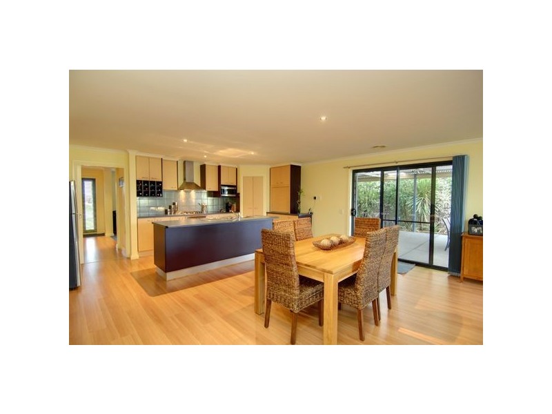 14 Patricia Court, Invermay Park VIC 3350