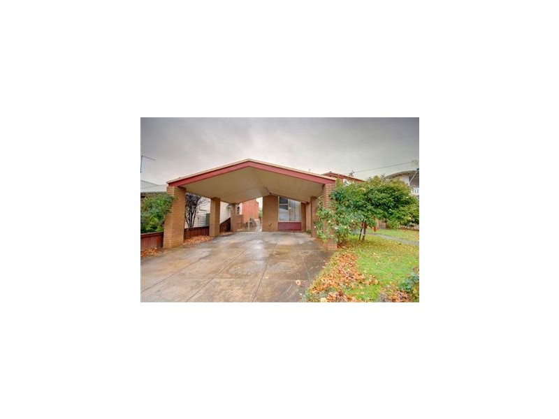 4 Durham Street, Newington VIC 3350