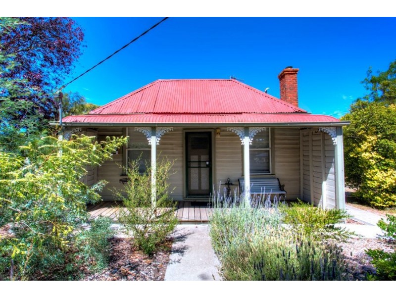 29 Melbourne Road, Creswick VIC 3363