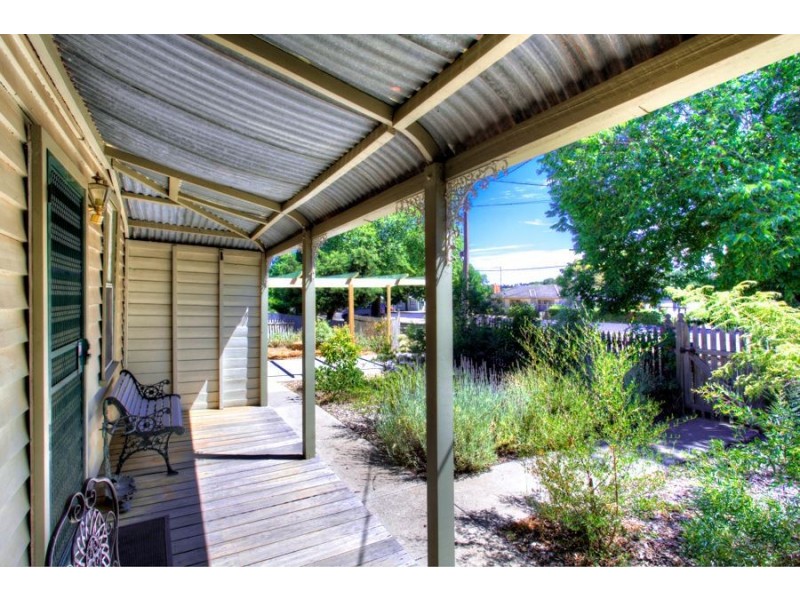 29 Melbourne Road, Creswick VIC 3363