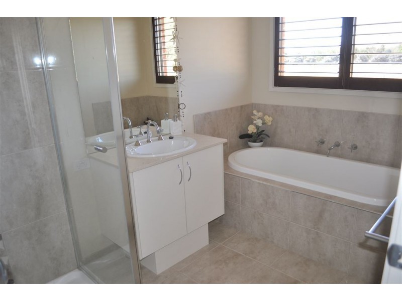 2014 Glenelg Highway, Scarsdale VIC 3351