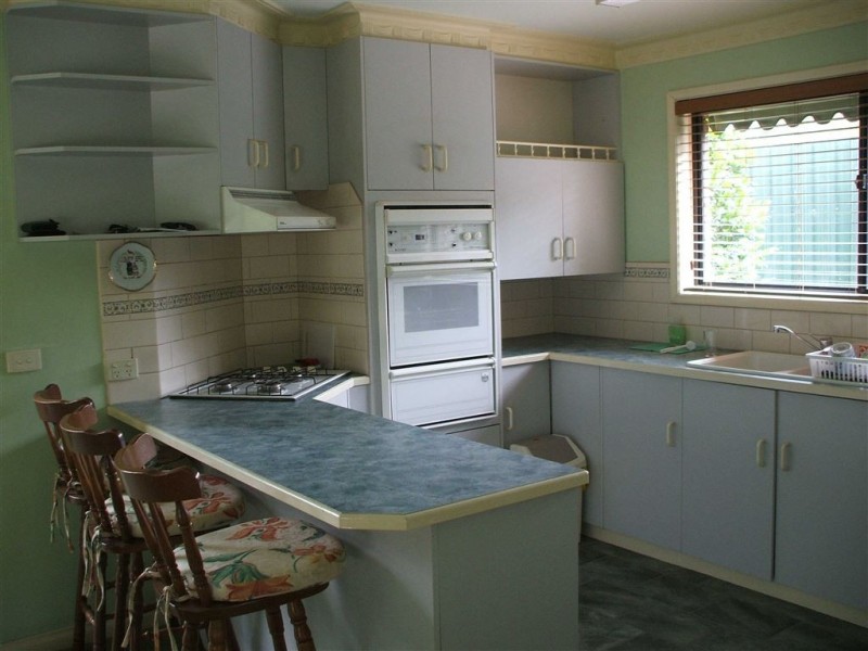 3 Warrambine Drive, Canadian VIC 3350