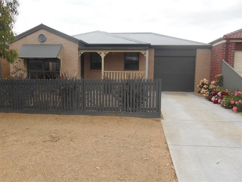 30 Oscar Drive, Sebastopol VIC 3356