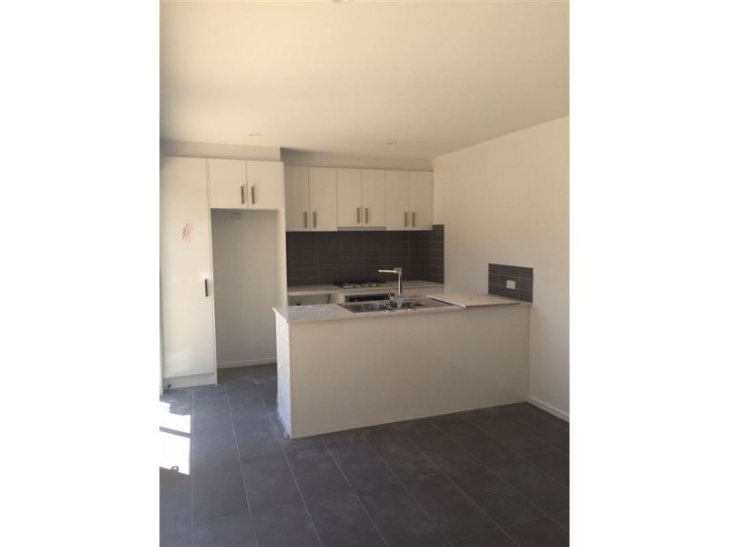 1/23 Gillies Street, Alfredton VIC 3350