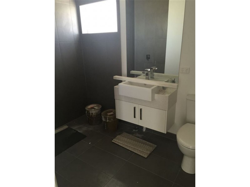 1/23 Gillies Street, Alfredton VIC 3350