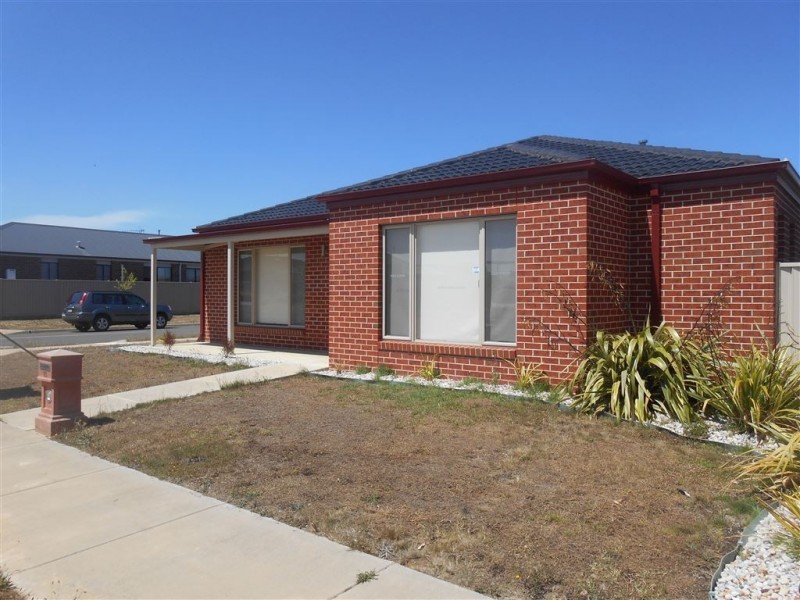 13 Deakin Drive, Delacombe VIC 3356