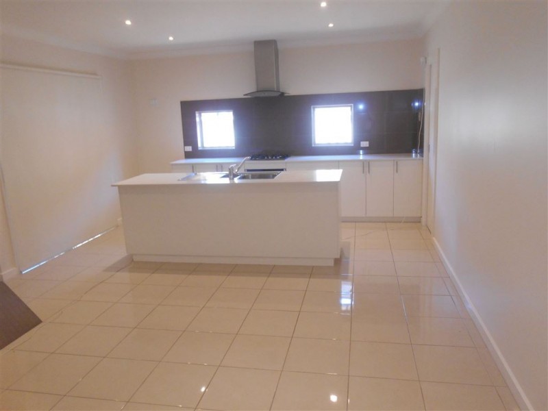 13 Deakin Drive, Delacombe VIC 3356