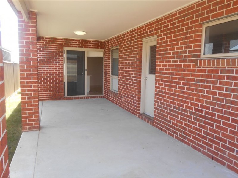 13 Deakin Drive, Delacombe VIC 3356