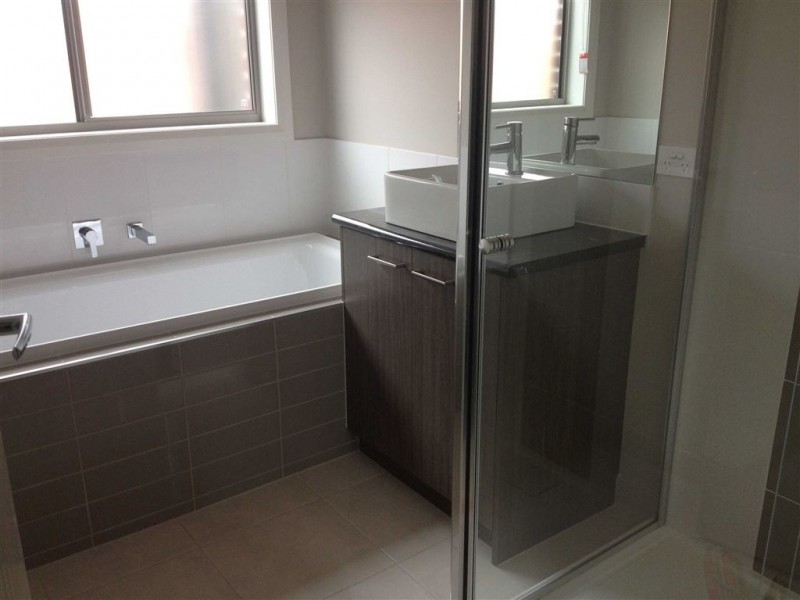 1/23 Beverin Street, Sebastopol VIC 3356