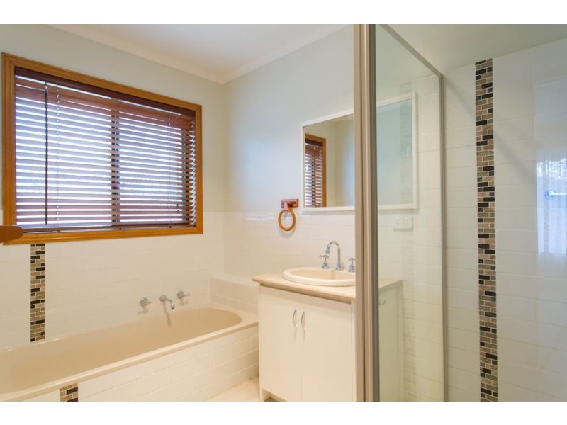 1/451 Forest Street, Wendouree VIC 3355