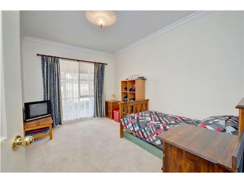 51 Linton-Piggoreet Road, Linton VIC 3360