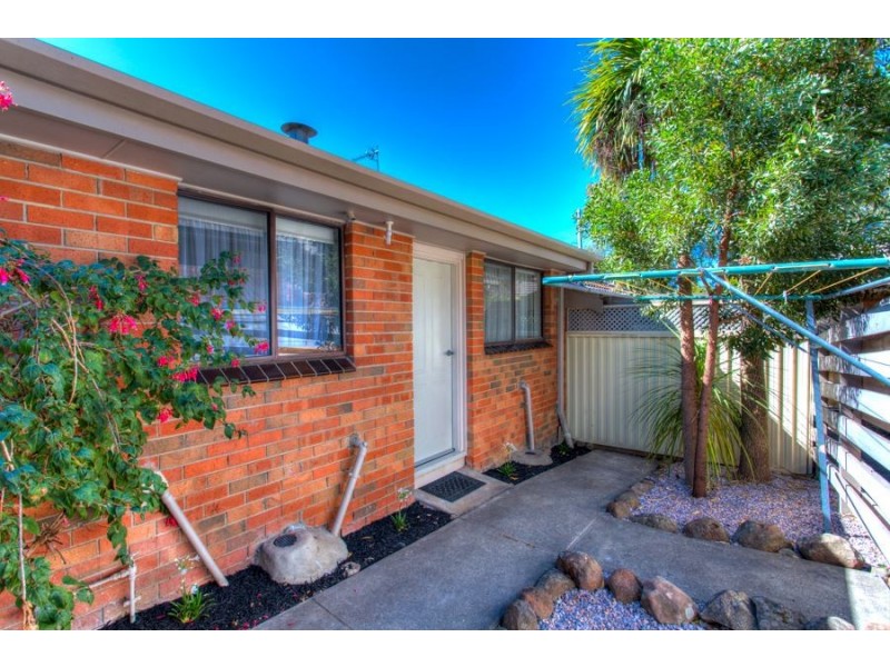 11/10 Simpson Street, Ballarat North VIC 3350