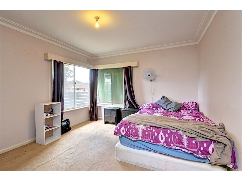 4 Towong Street, Alfredton VIC 3350