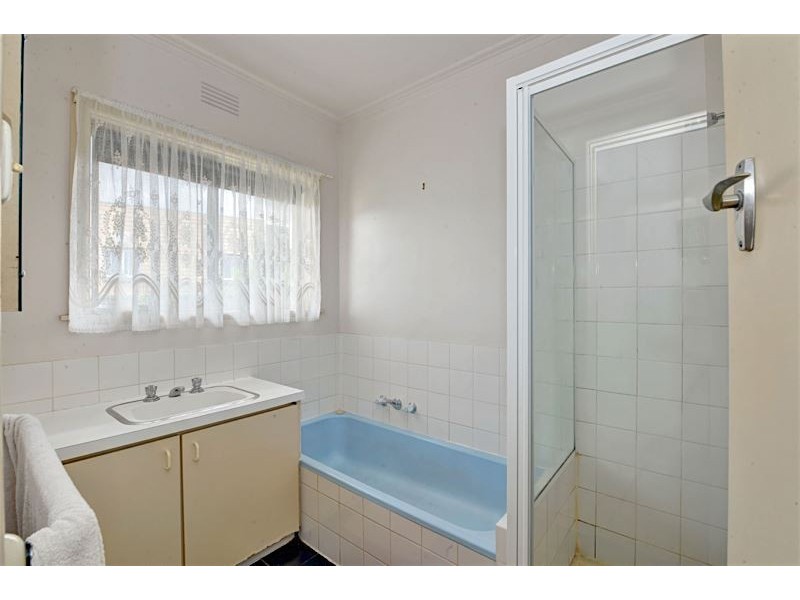 4 Towong Street, Alfredton VIC 3350