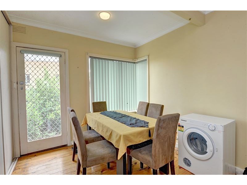 4 Towong Street, Alfredton VIC 3350